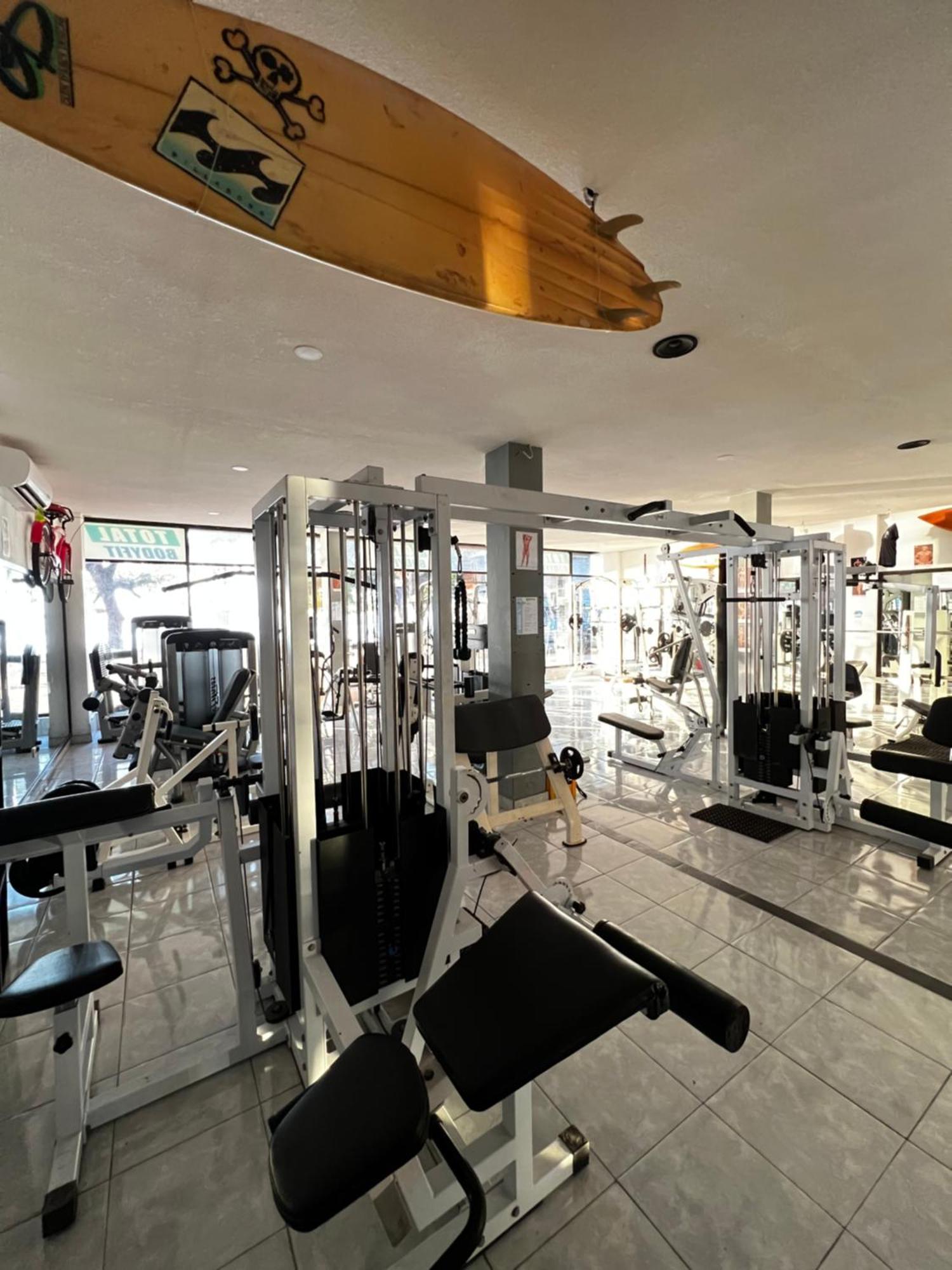 Tropica Gili Total Body Fit - Free Access Gym And Coworking Space Gili Trawangan Exteriér fotografie