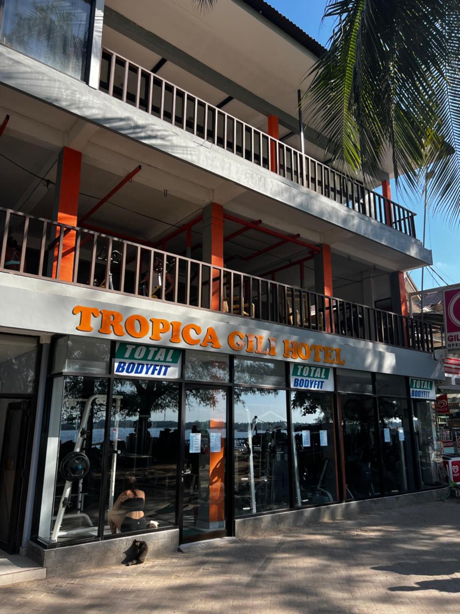 Tropica Gili Total Body Fit - Free Access Gym And Coworking Space Gili Trawangan Exteriér fotografie
