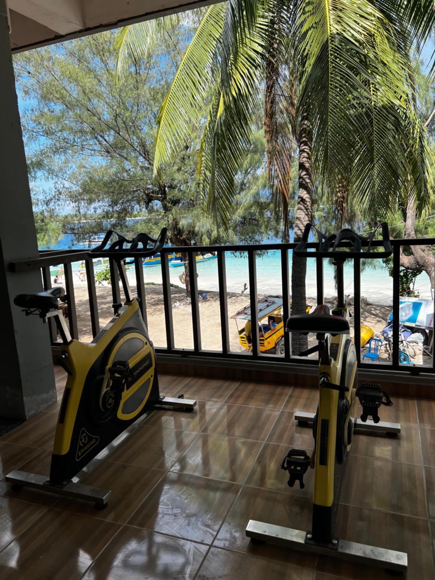 Tropica Gili Total Body Fit - Free Access Gym And Coworking Space Gili Trawangan Exteriér fotografie